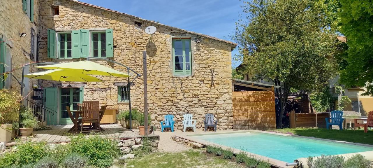 Chambre Du Tilleul - Charme, Confort Et Piscine Sigonce Bagian luar foto